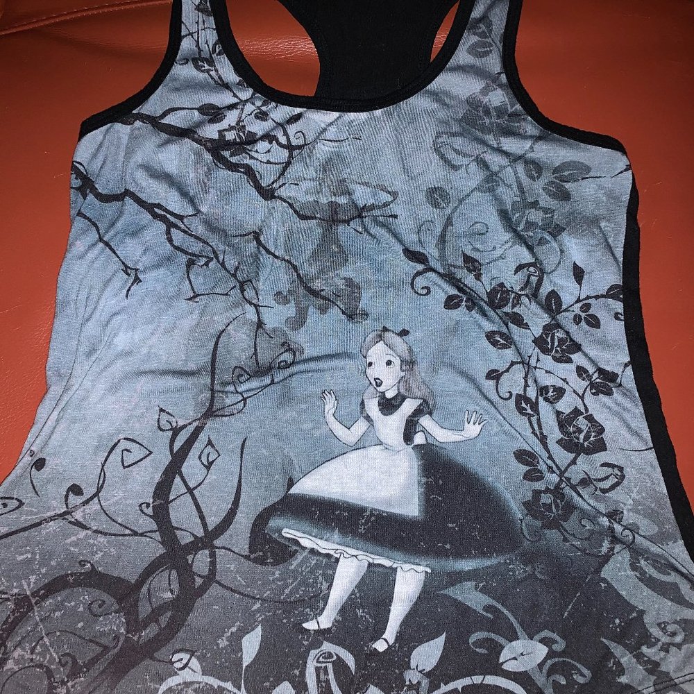Hot Topic, Disney, Size Medium